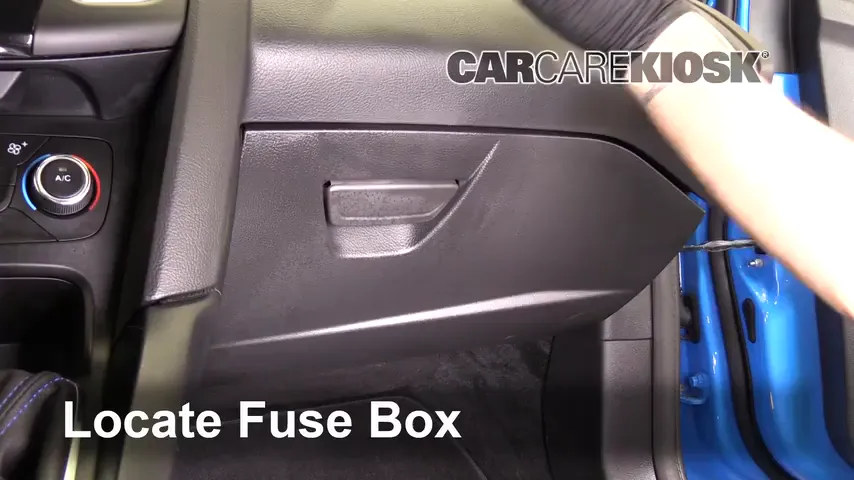 2017 Ford Focus RS 2.3L 4 Cyl. Turbo Fuse (Interior) Check